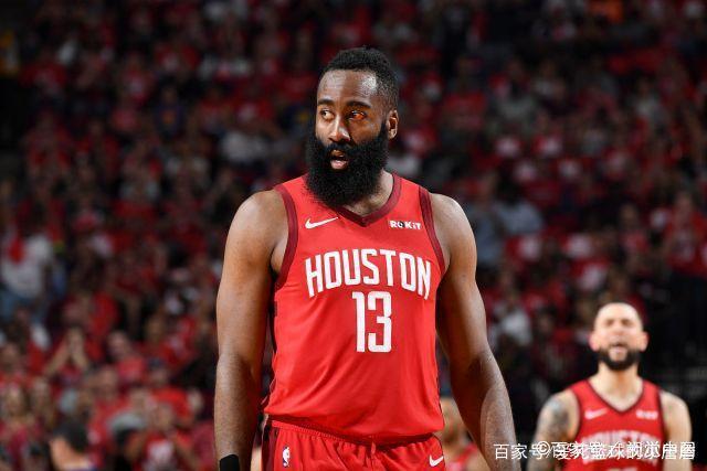 三亚亚沙会丨沈萍、颜鹏：担任中国体育代表团旗手倍感荣幸